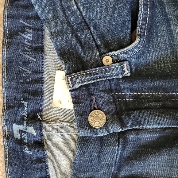 NWT 7FAM | A-Pocket Flared Leg Jeans Size 26 - Picture 5 of 7
